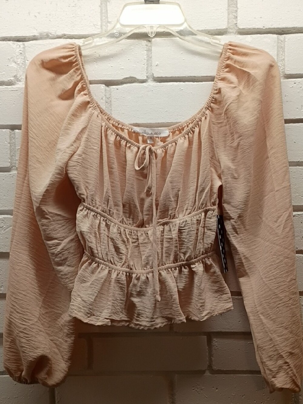bella + me Women's Peach Long-Sleeve Ruffle Top
